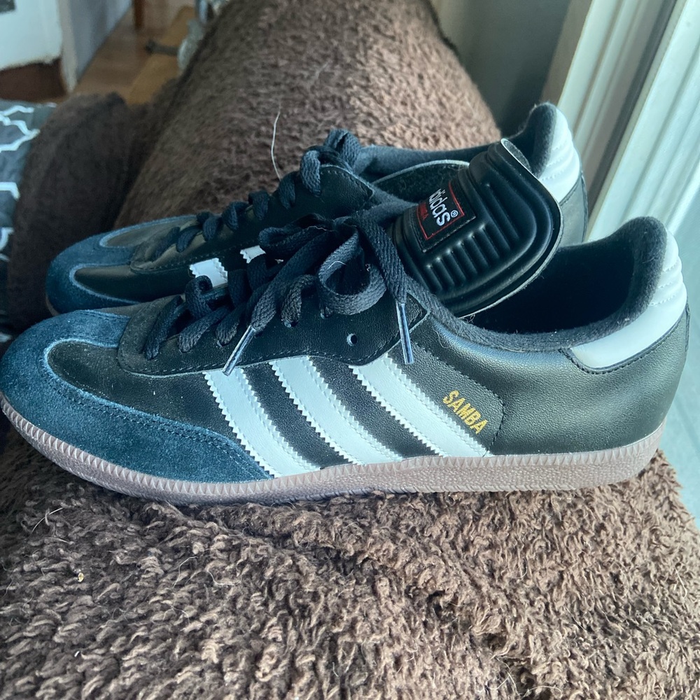 Adidas indoor soccer shoes